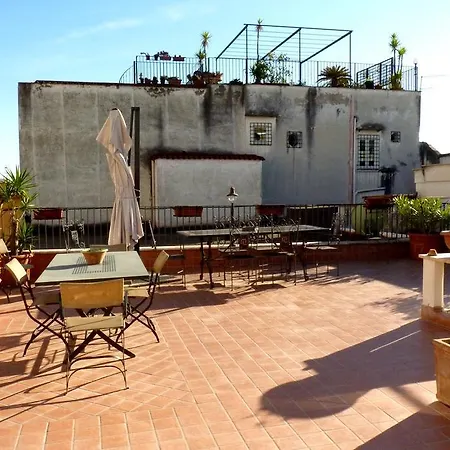 Nilo Bed and Breakfast 4*