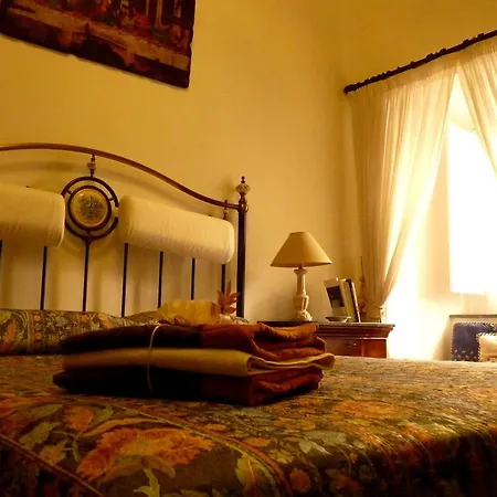 Nilo Bed & Breakfast 4*